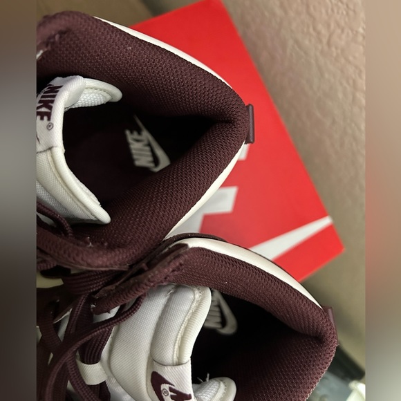 Nike Dunks High - Picture 2 of 4